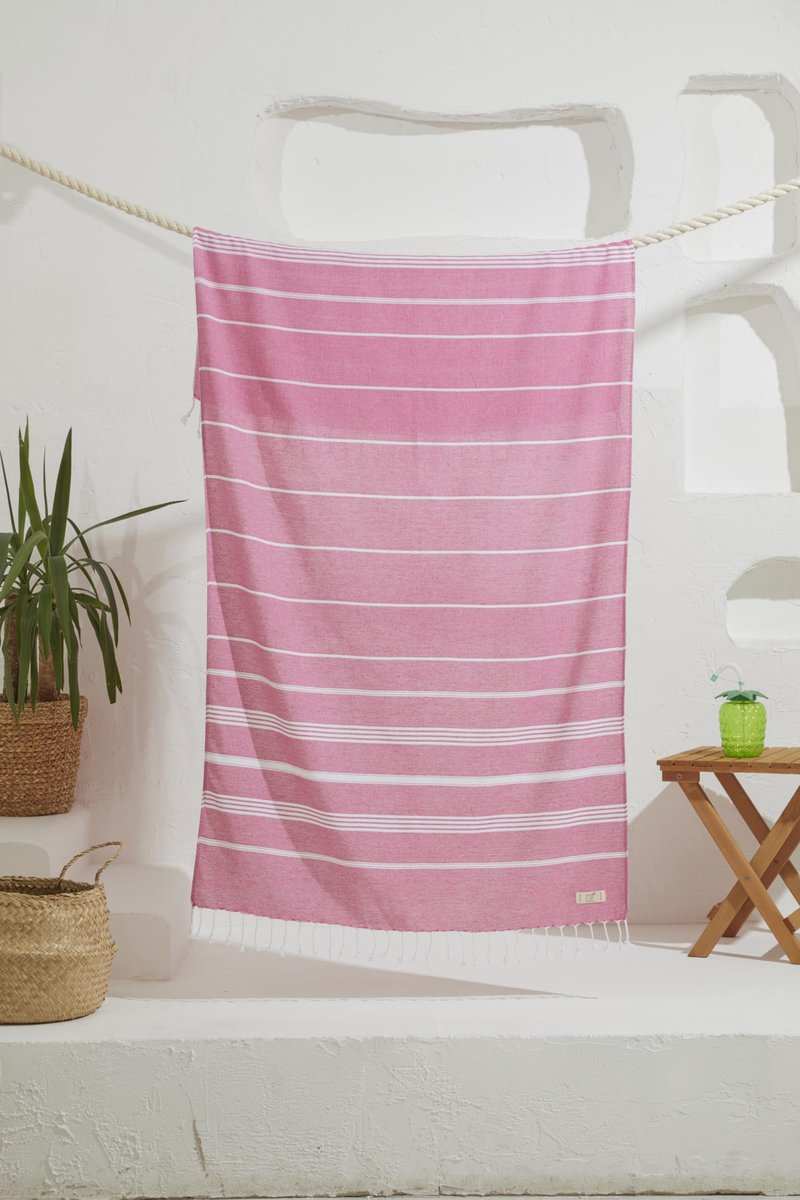 Yazz Turkish Cotton Turkish Beach Towels Large Beach Towel 39x71 inch Pool Towels for Adults Quick Dry Cotton Beach Towel, Lightweight Travel Towel (Fushia)