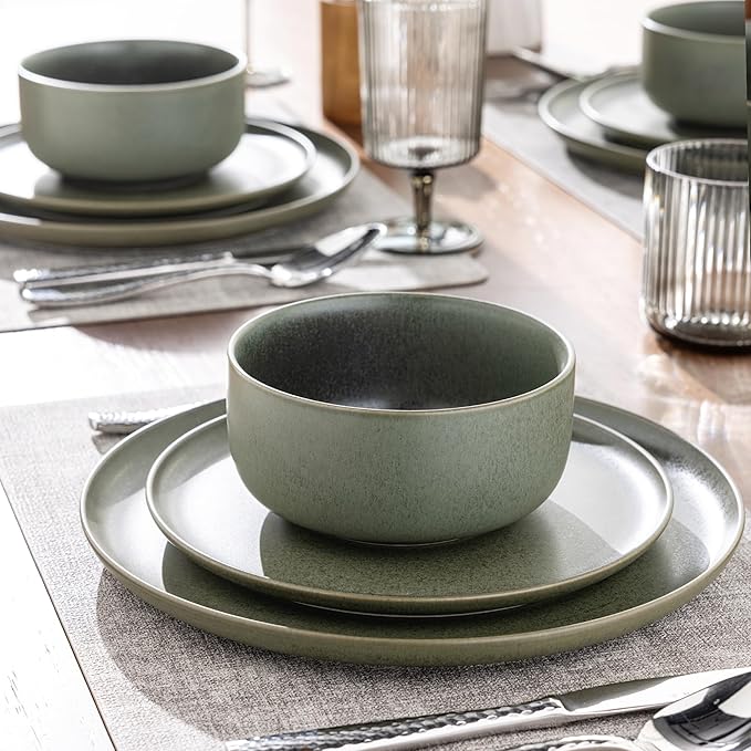 LERATIO Stoneware Dinnerware Sets for 4,Handcarft Ceramic Plates and Bowls Sets,Chip and Scratch Resistant Dishes, Dishwasher & Microwave Safe, Oven safe,Reactive Glaze-Green