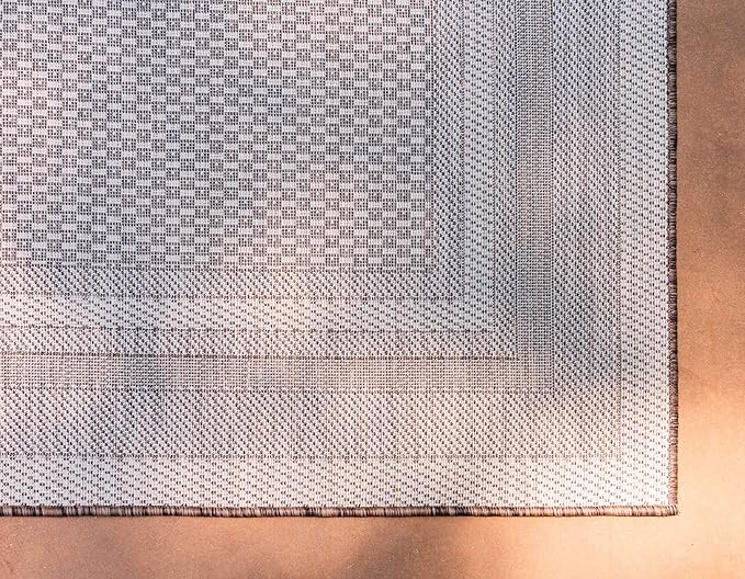 Unique Loom Outdoor Border Collection Area Rug - Soft Border (6' 1" x 9' Rectangle, Brown/ Ivory)