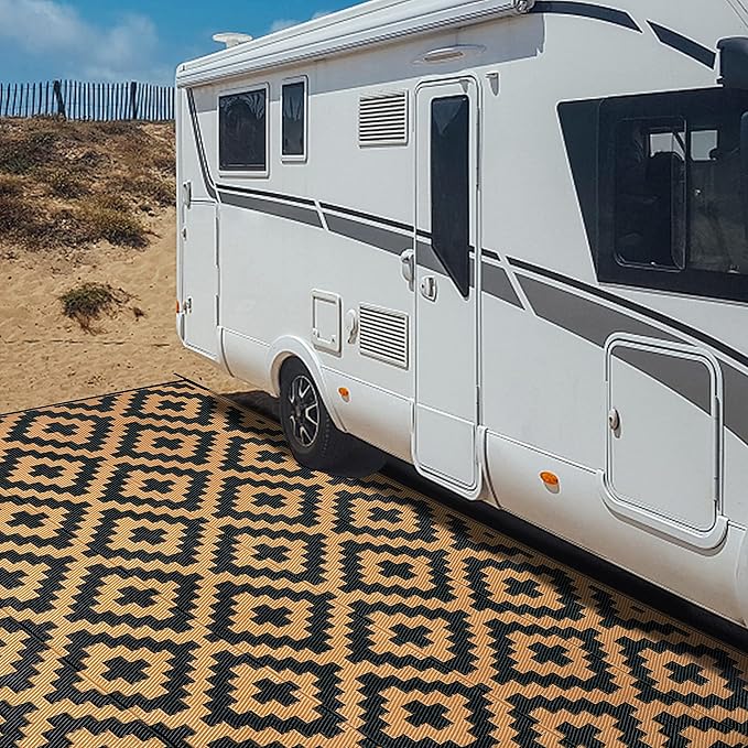 SAND MINE Reversible Mats, Plastic Straw Rug, Modern Area Rug, Large Floor Mat and Rug for Outdoors, RV, Patio, Backyard, Deck, Picnic, Beach, Trailer, Camping, Black & Brown, 6' x 9'