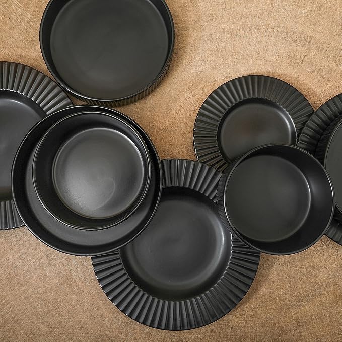 Christian Siriano Lusso 16-Piece Dinnerware Set Stoneware, Black