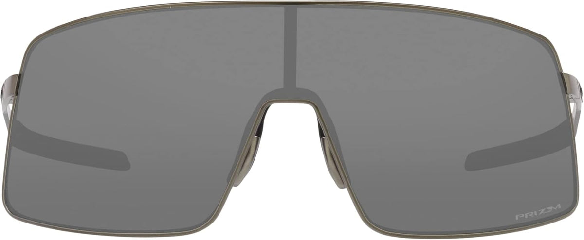 Oakley Men's Classic Sunglasses - Timeless Style & UV Protection | Perfect for Outdoor Activities