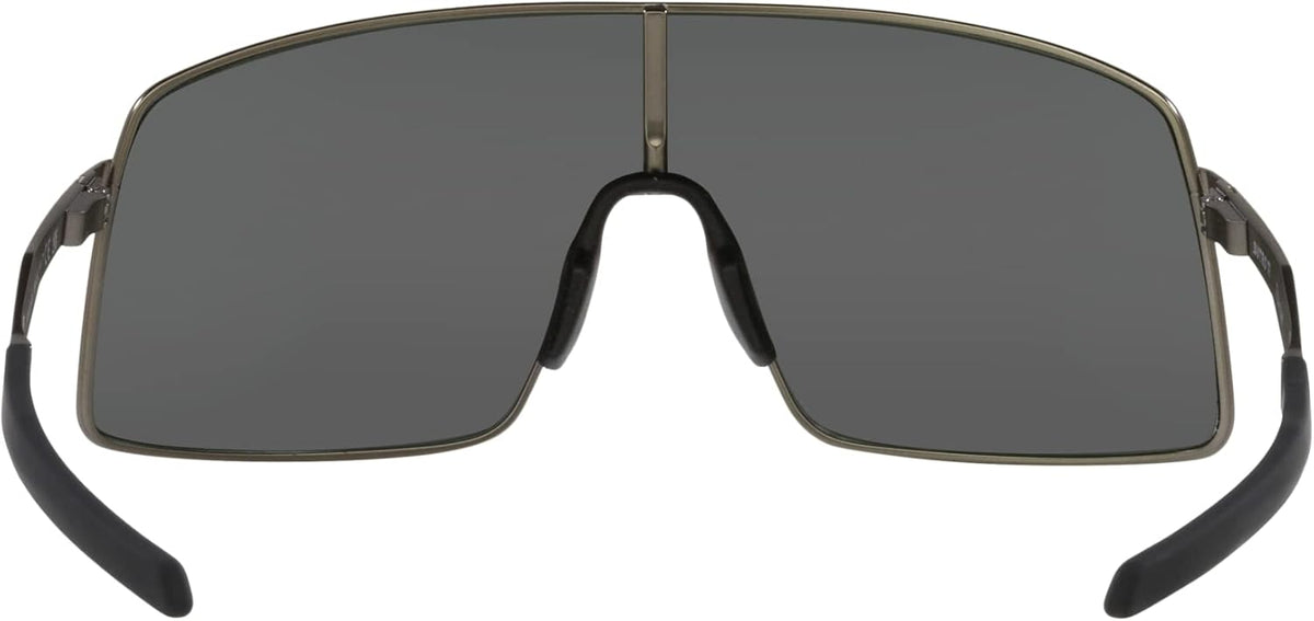 Oakley Men's Classic Sunglasses - Timeless Style & UV Protection | Perfect for Outdoor Activities