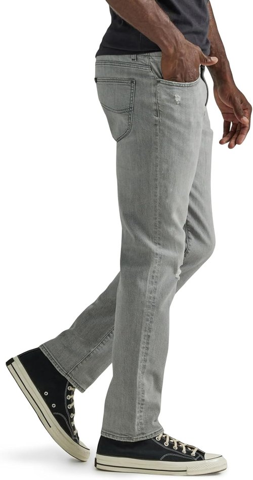 Lee Men's Extreme Motion Straight Taper Jeans - Comfortable Stretch Fit | Versatile Style