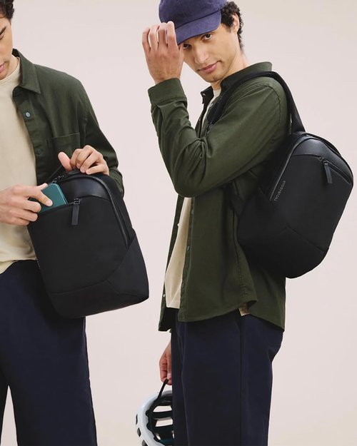 Troubadour Apex Mini - Premium 9.5L Ultra-Compact Everyday Bag - Ergonomic & Weatherproof - Black