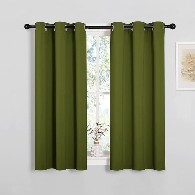 NICETOWN Christmas Bedroom Curtain Panels Blackout Draperies, Holiday Christmas