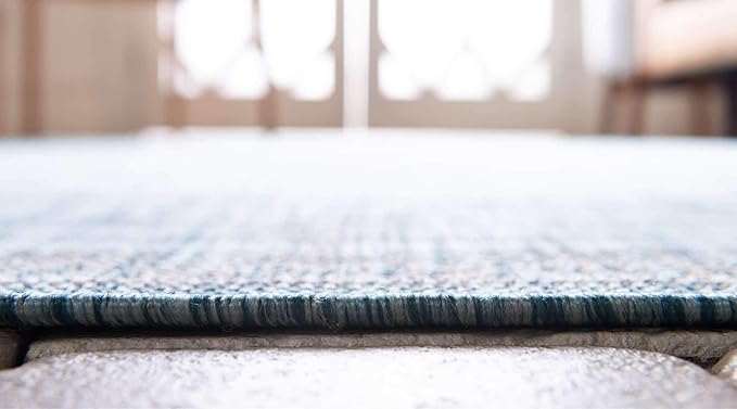 Unique Loom Outdoor Traditional Collection Area Rug - Antique (5' 1" x 8' Rectangle, Light Aqua/ Gray)