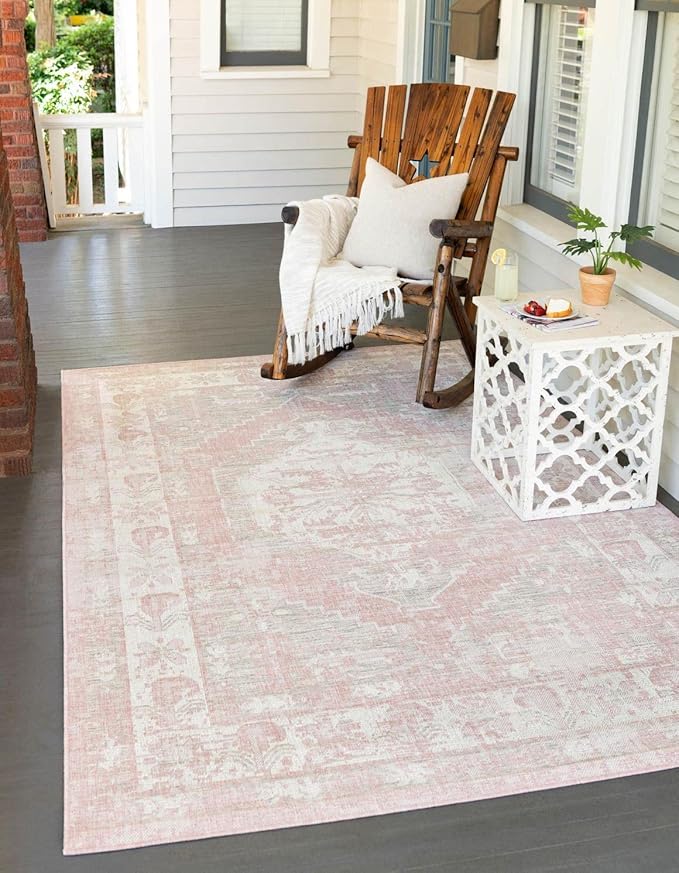 Unique Loom Outdoor Traditional Collection Area Rug - Valeria (4' 1" x 6' 1" Rectangle, Pink/ Ivory)