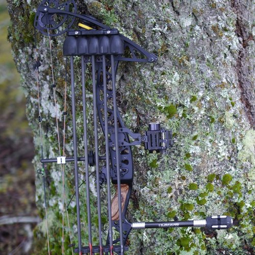 Lightweight LimbSaver Silent Quiver for Bow Hunting - One Piece, Fits All Bows & Arrows