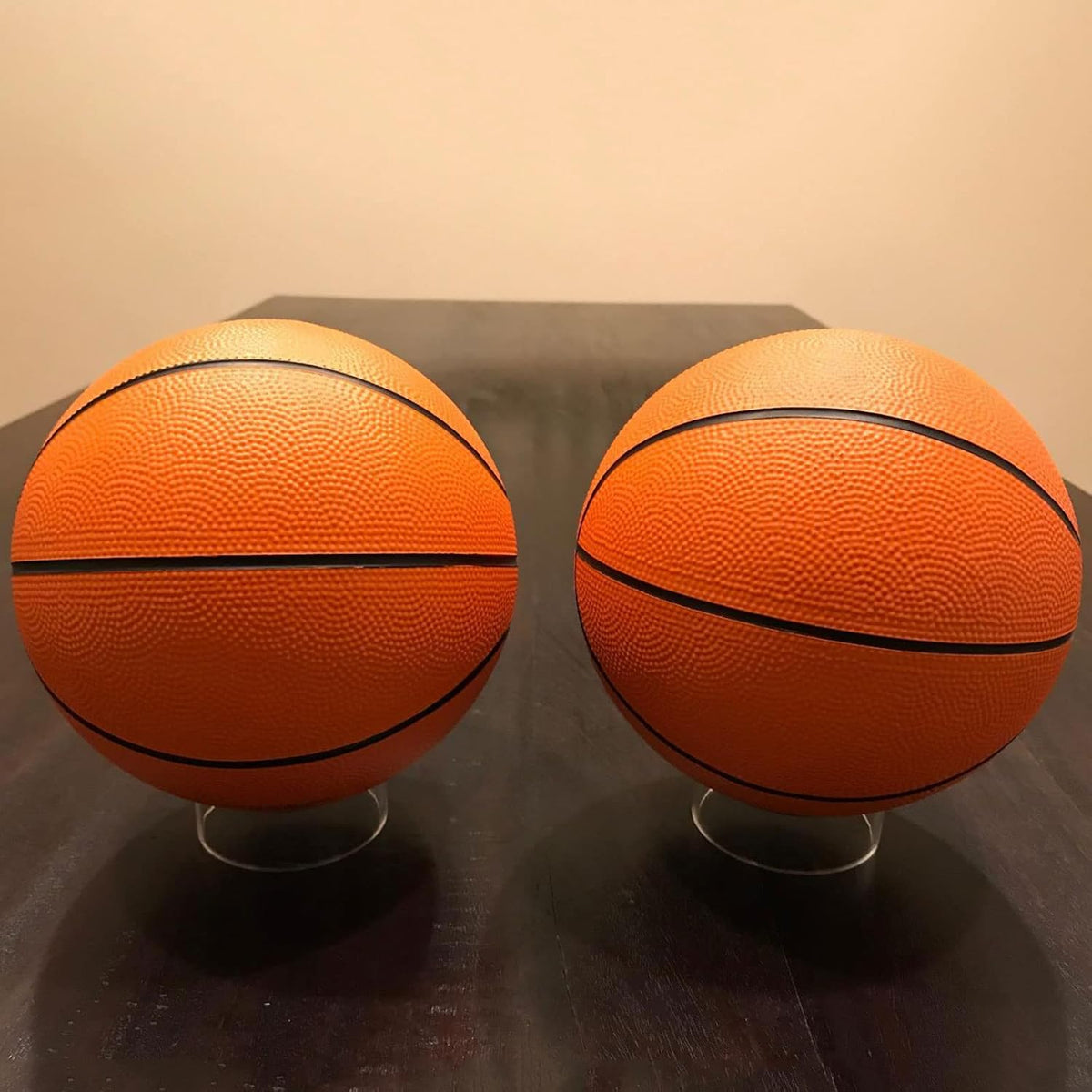 Transparent Acrylic Display Stand Clear Holder Plastic Round Display Stands for Golf Ball Baseball Softball Tennis Football Ball Storage Holder Rack Memorabilia Display and Storage