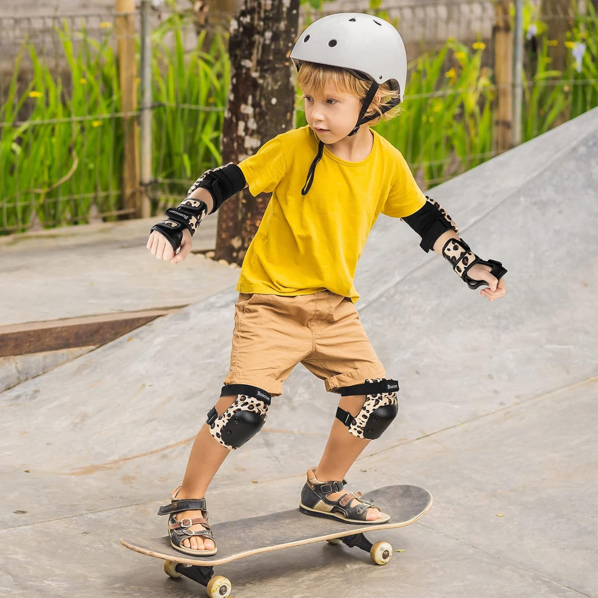 Skiennix Protective Gear Set - Knee Pads, Elbow Pads & Wrist Guards for Kids & Adults | Large Size
