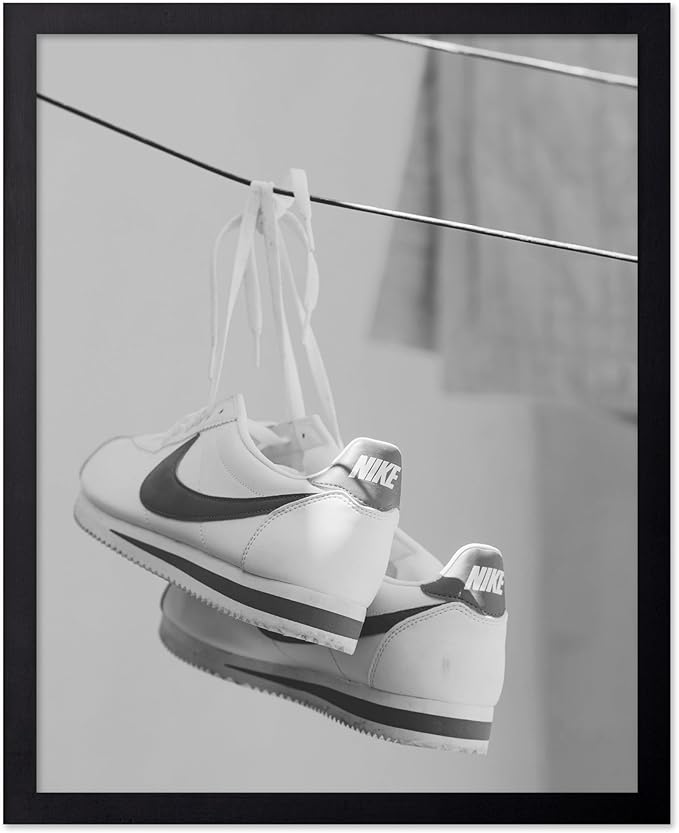 Poster Master Shoes in Clothesline Print