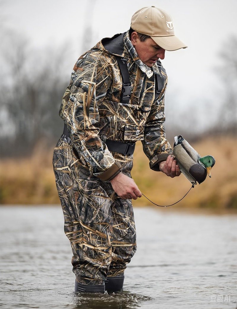 TIDEWE Bootfoot Chest Wader, 2-Ply Nylon/PVC Waterproof Fishing Hunting Waders with Boot Hanger for Men Women Next Camo Evos Size 7