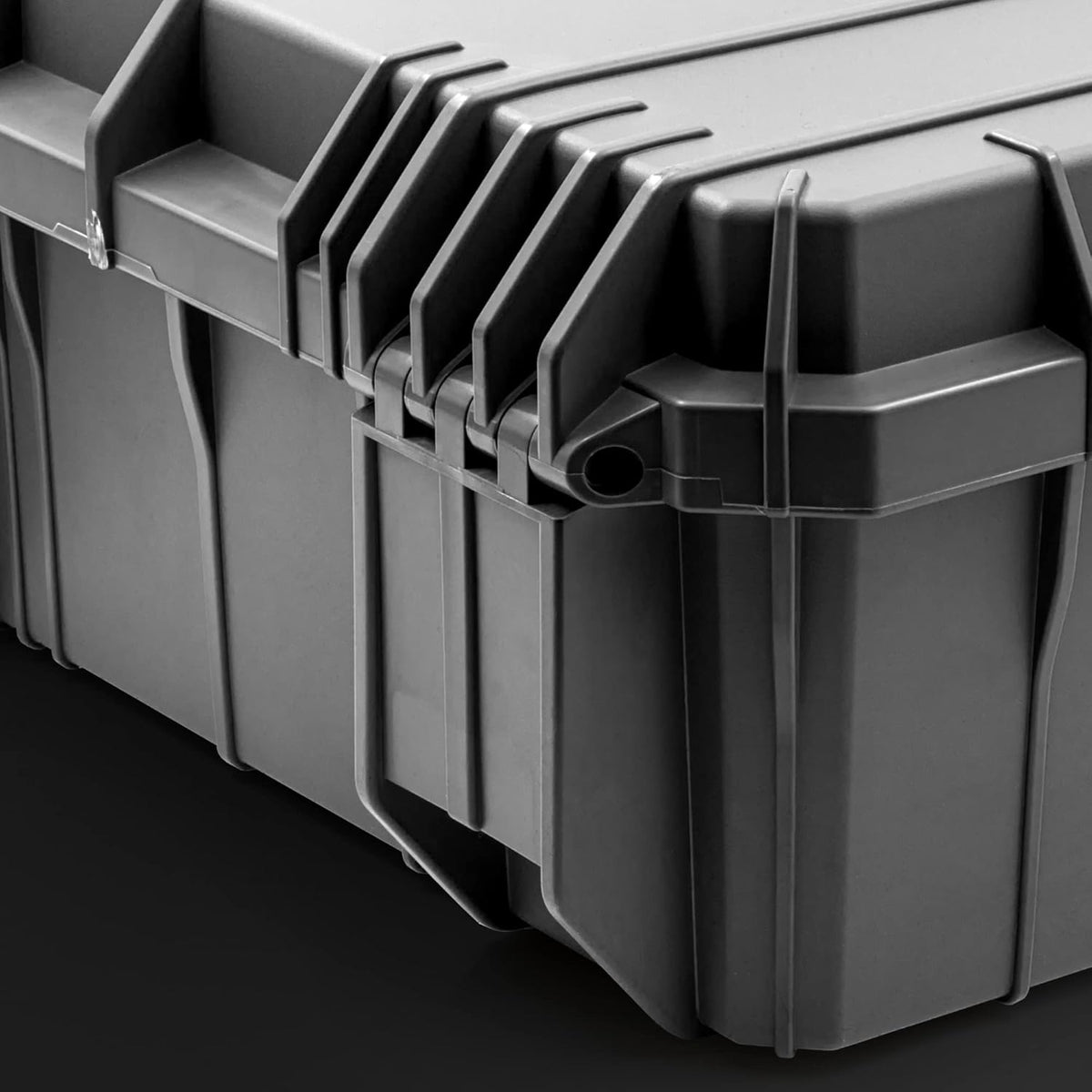 Seahorse 630 Heavy Duty TSA Approved Pistol Case - Waterproof for 4 Firearms & 12 Magazines