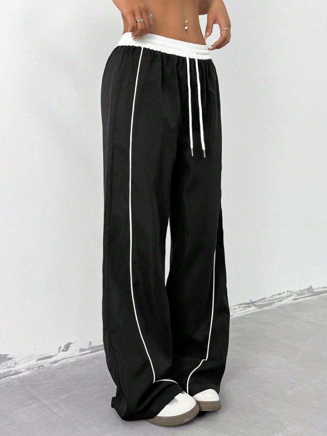 ZAFUL Women's Y2K Wide Leg Cargo Sweatpants - Comfortable Drawstring Joggers with Pockets
