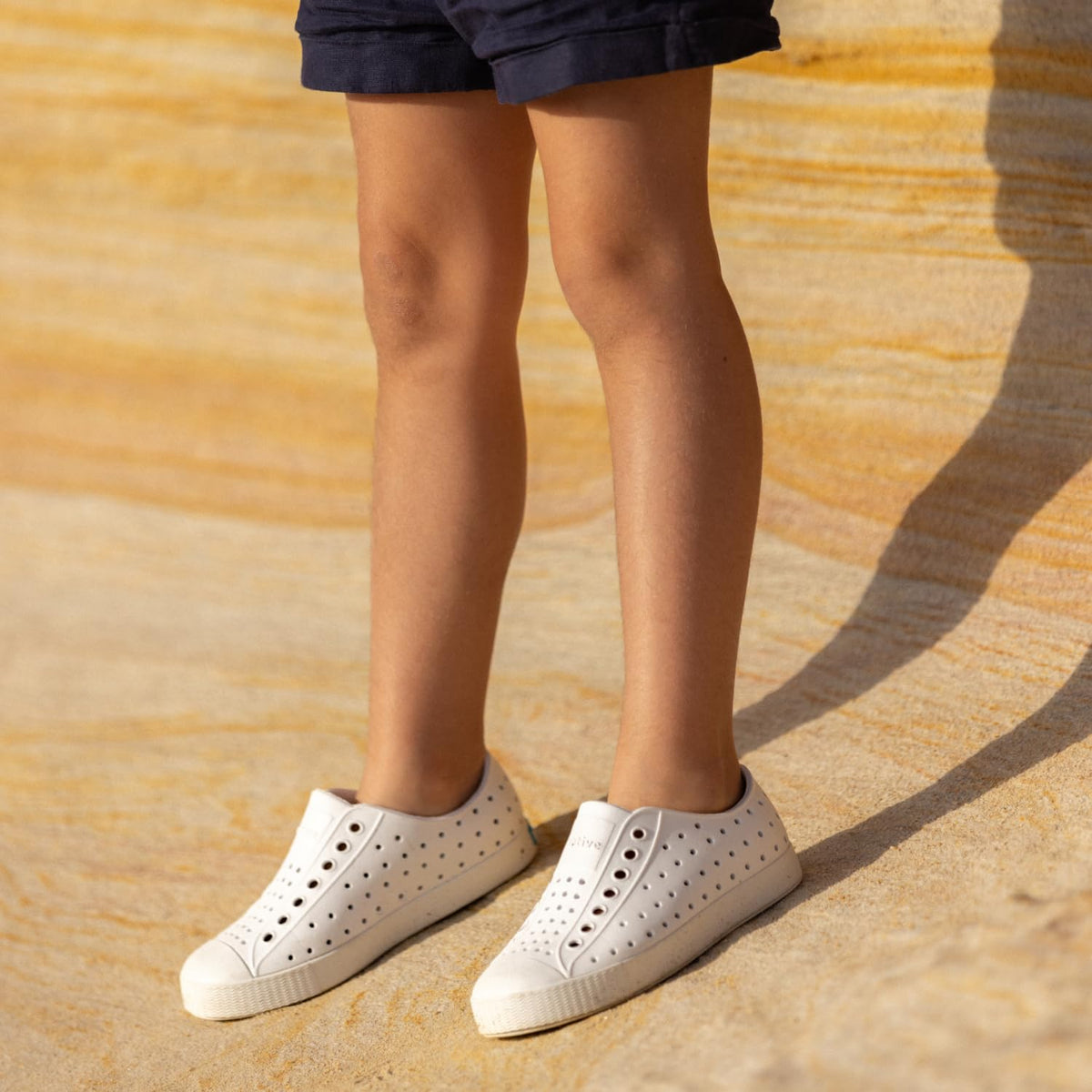 Native Shoes Unisex-Kids Jefferson Sneakers, Aquarius Blue/Shell White, 5 Big Kid