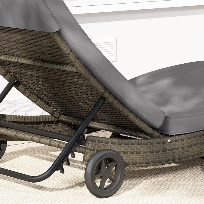 Outsunny Wicker Chaise Lounge Chair Outdoor with Wheels & Cushion, PE Rattan Patio Lounge Chair with 5-Level Adjustable Backrest for Poolside, Garden, Gray