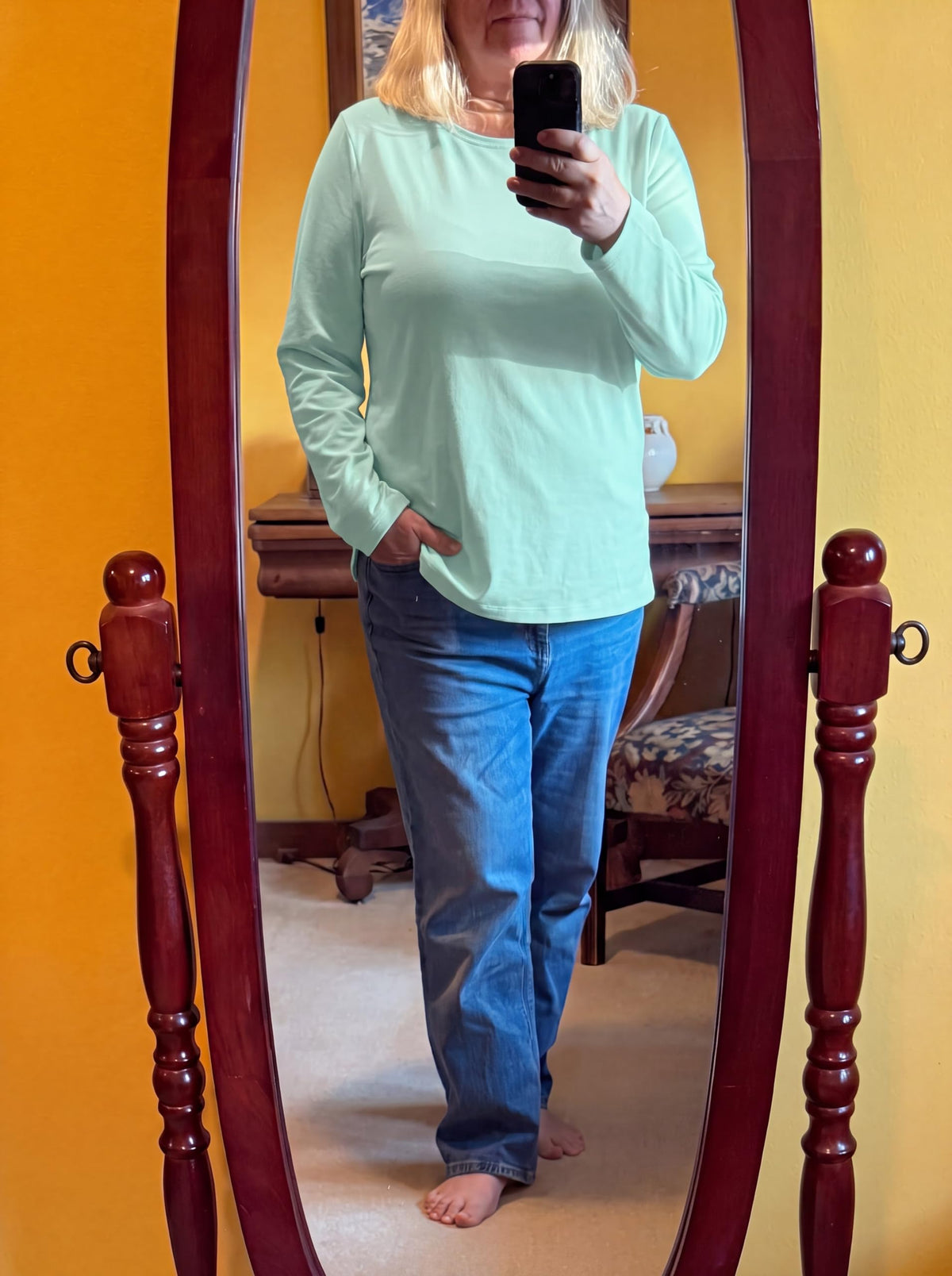 Women's UPF 50+ UV Sun Shirts, Loose Fit Long Sleeve Hiking Top Light Green