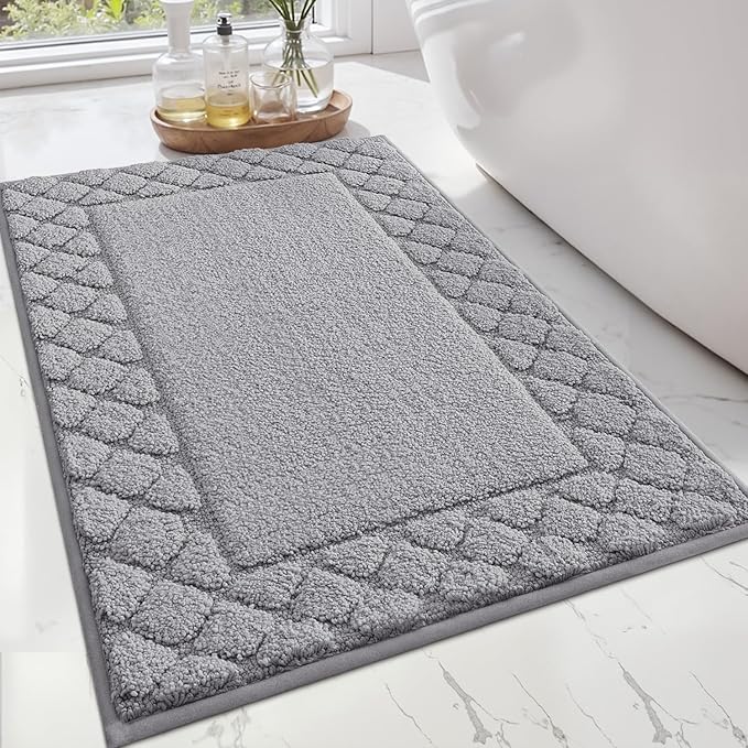LUMI Bathroom Rugs, Ultra Soft Absorbent Bath Mat for Shower, Non Slip Washable Bath Rugs with Rubber Backing, Microfiber Plush Quick Dry Floor Mat for Bathtub, Floor, Grey, 17x30