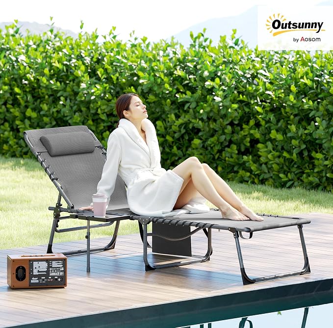 Outsunny Folding Chaise Lounge Chair Outdoor Tanning Chair with Side Table, 5-Level Adjustable Beach Lounge Chair with Headrest, Side Pocket for Patio, Backyard, Beach, Poolside, Gray