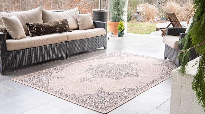 Unique Loom Outdoor Traditional Collection Area Rug - Antique (7' 1" x 10' Rectangle, Beige/ Black)