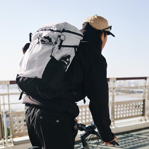 Naturehike Hiking Backpack, 25L Travel Backpack with Macromolecule Fabric, Hiking Daypack with AIR Backpack System for Women Men