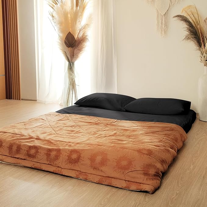 Japanese Futon Floor Mattress - Medium Firm Futon Mattress for Sleeping - Shikibuton - Foldable and Portable Japanese Bed (Black, Queen)