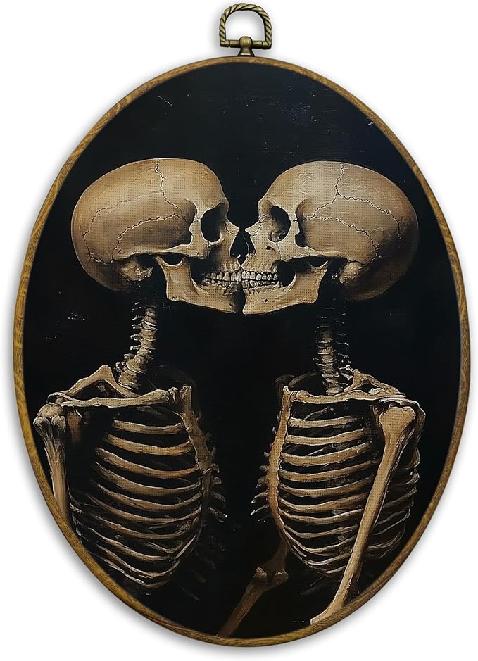 CUANFDDSF Vintage Gothic Couple Skeleton Oval Wall Art Decor, Gothic Moody Wall Hanging Decor, Dark Academia Skeleton Kissing Framed Canvas Prints for Home Bedroom Living Room, 8.6x11.4 Inch