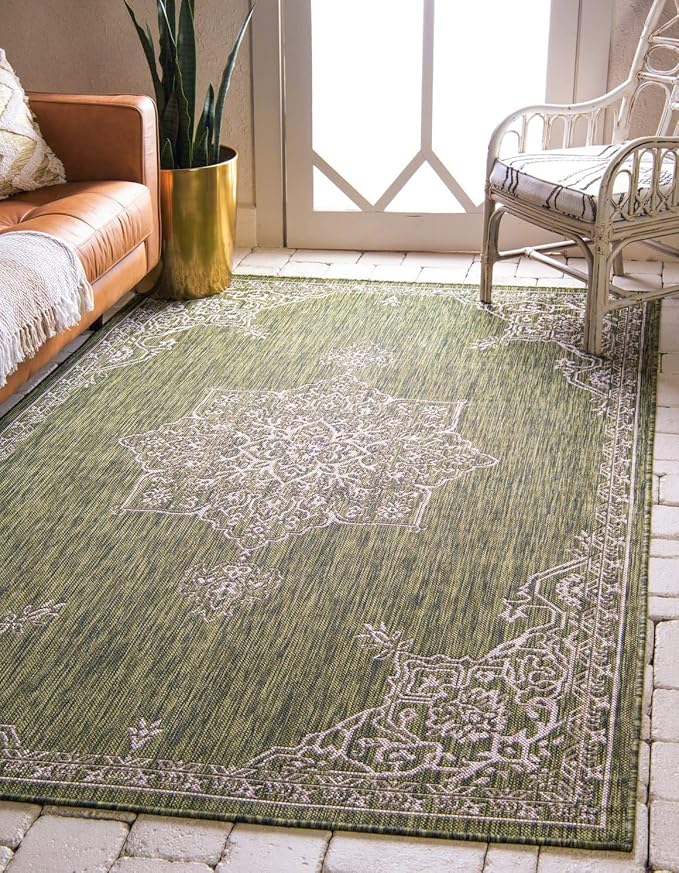 Unique Loom Outdoor Traditional Collection Area Rug - Antique (6' 1" x 9' Rectangle, Green/ Gray)