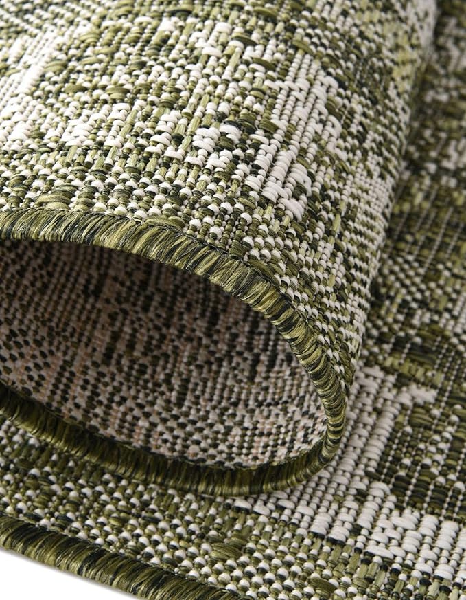 Unique Loom Outdoor Traditional Collection Area Rug - Valeria (5' 3" Octagon, Green/ Light Green)