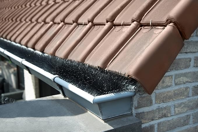 Gutter Brush Guard, Prevents Clogs, Filters Leaves, for 5 Inch Gutters (4.25 Inch - 140 Ft.)