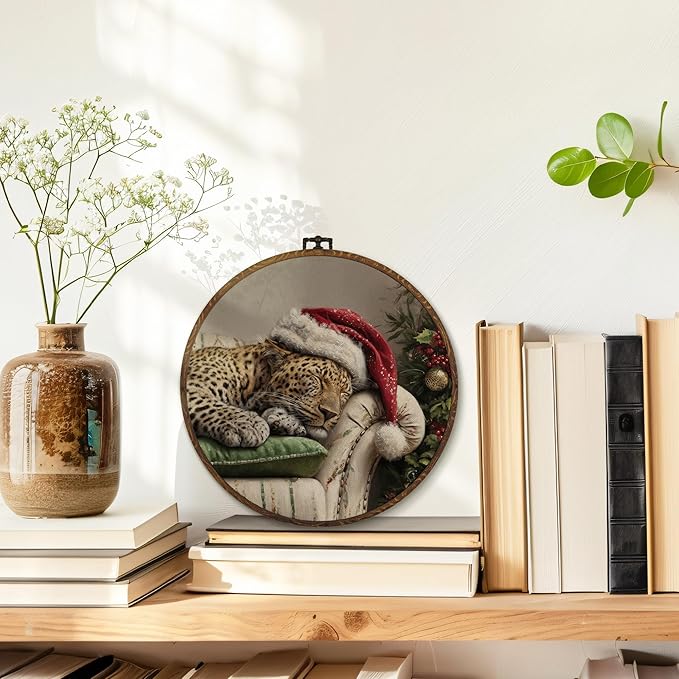 MOTERMATE Christmas Leopard Wall Art Decor Round Framed, Winter Christmas Canvas Wall Art Artwork Prints, Farmhouse Sleeping Leopard Cheetah Hanging Decor Decorations for Home Living Room, 10x10 Inch