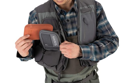 Simms Freestone Vest Pewter M