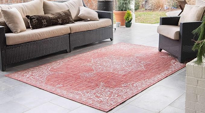 Unique Loom Outdoor Traditional Collection Area Rug - Antique (5' 1" x 8' Rectangle, Rust Red/ Gray)