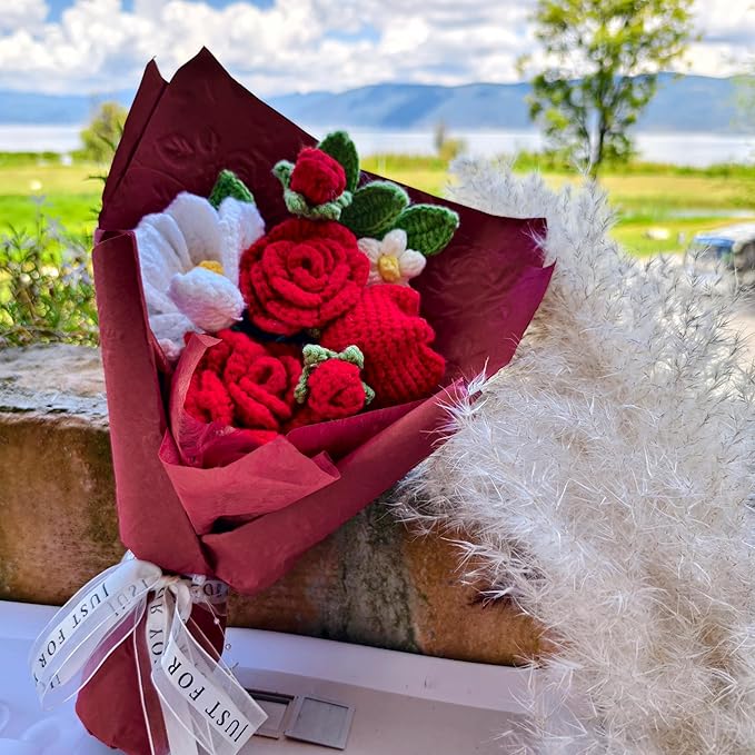 Crochet Flower Bouquet Red Rose, Handmade Knitted Flowers for Halloween Home Decor, Birthday, Wedding, Anniversary, Graduation Gift for Her, Girlfriend, Wife, Womeng (Red)