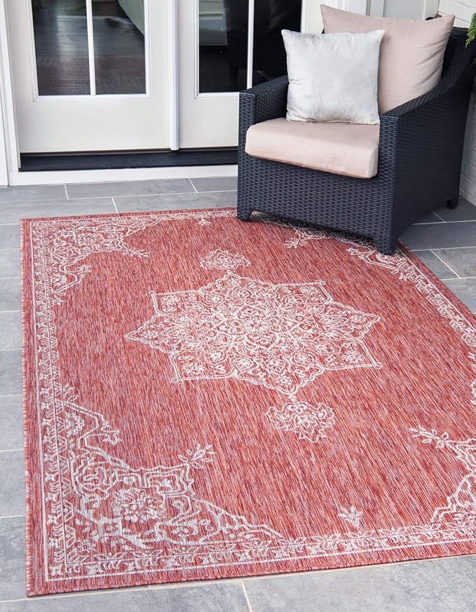 Unique Loom Outdoor Traditional Collection Area Rug - Antique (5' 1" x 8' Rectangle, Rust Red/ Gray)