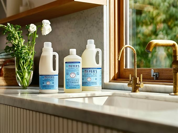 MRS. MEYER'S CLEAN DAY Liquid Laundry Detergent, Infused with Essential Oils, Rain Water, 64 oz - Pack of 2 (128 Loads)