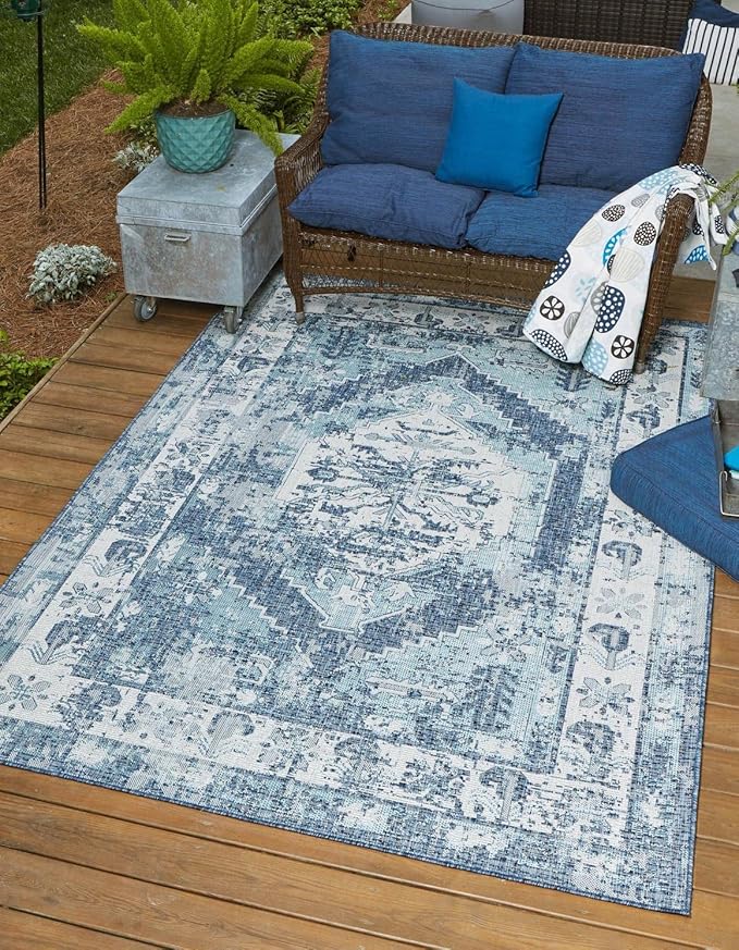 Unique Loom Outdoor Traditional Collection Area Rug - Valeria (2' 2" x 3' 1" Rectangle, Blue/ Ivory)