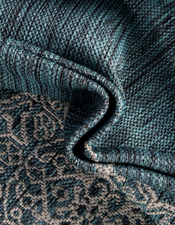 Unique Loom Outdoor Traditional Collection Area Rug - Antique (6' 1" Round Teal/Ivory)