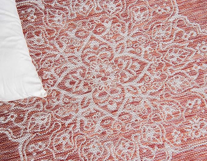 Unique Loom Outdoor Traditional Collection Area Rug - Antique (4' 1" Round, Rust Red/ Gray)
