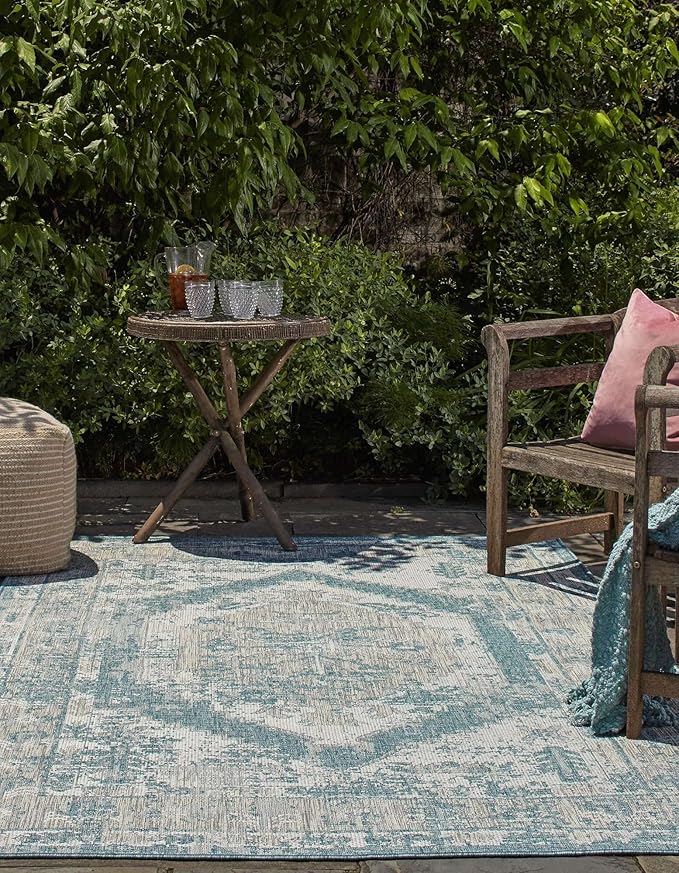 Unique Loom Outdoor Traditional Collection Area Rug - Valeria (10' x 13' 1" Rectangle, Aqua/ Ivory)