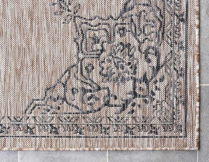 Unique Loom Outdoor Traditional Collection Area Rug - Antique (9' x 12' Rectangle, Beige/ Black)
