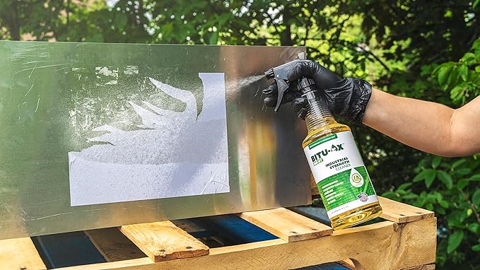 Bio NT: Adhesive & Graffiti Remover, Automotive Cleaner, Degreaser, Removes Adhesives, Paint, Ink, Graffiti, Gum, and Grease. (32 oz spray bottle- pack of 6)