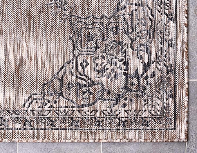 Unique Loom Outdoor Traditional Collection Area Rug - Antique (9' x 12' Rectangle, Beige/ Black)