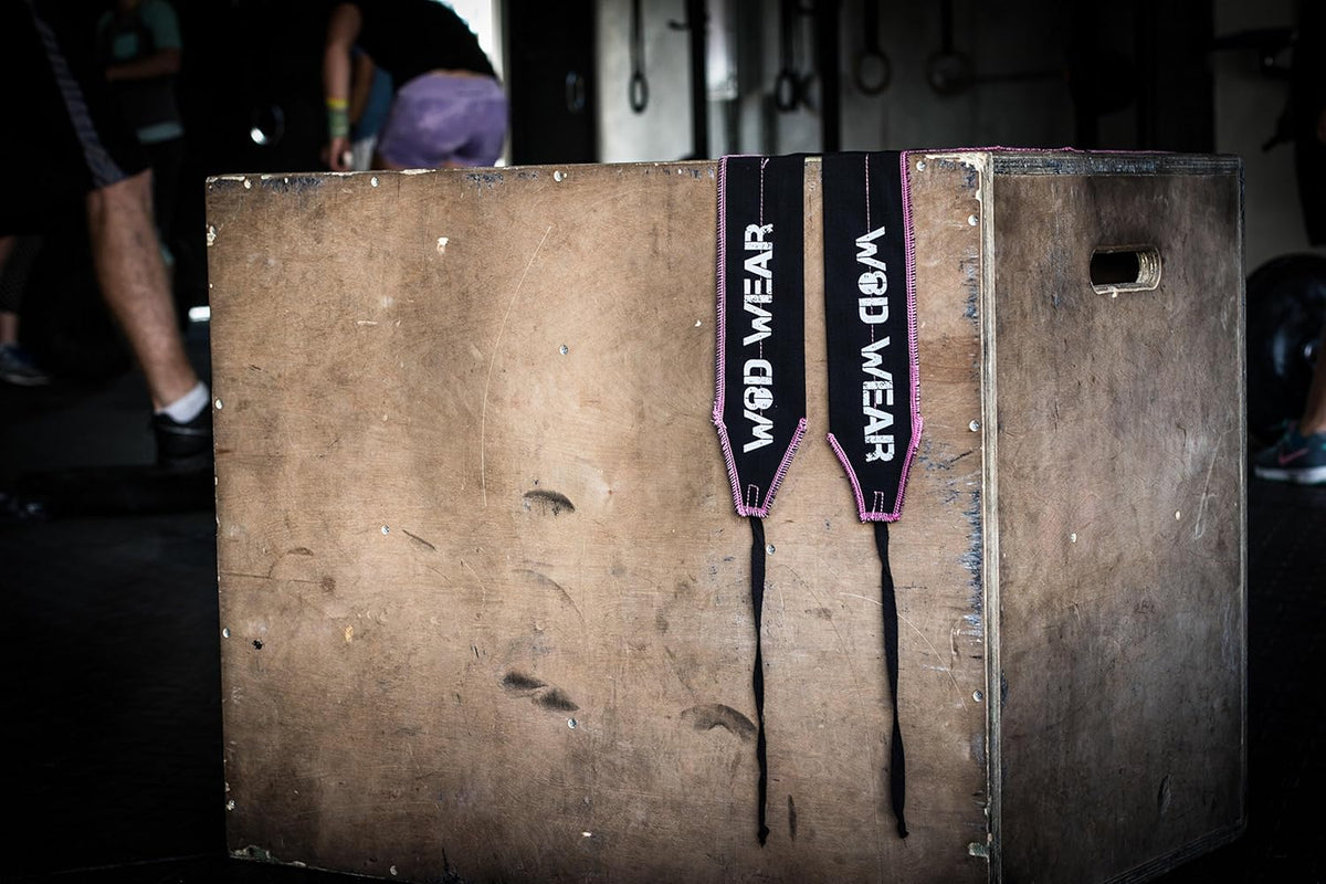 Powerlifting Wrist Wraps for Strength Training & CrossFit - One Size Fits All