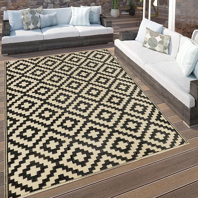 SAND MINE Reversible Mats, Plastic Straw Rug, Modern Area Rug, Large Floor Mat and Rug for Outdoors, RV, Patio, Backyard, Deck, Picnic, Beach, Trailer, Camping (3' x 5', Black & Beige Lattice)